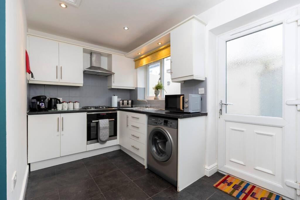 Town Centre & All The Comforts! Guisborough Esterno foto