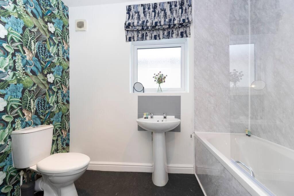 Town Centre & All The Comforts! Guisborough Esterno foto