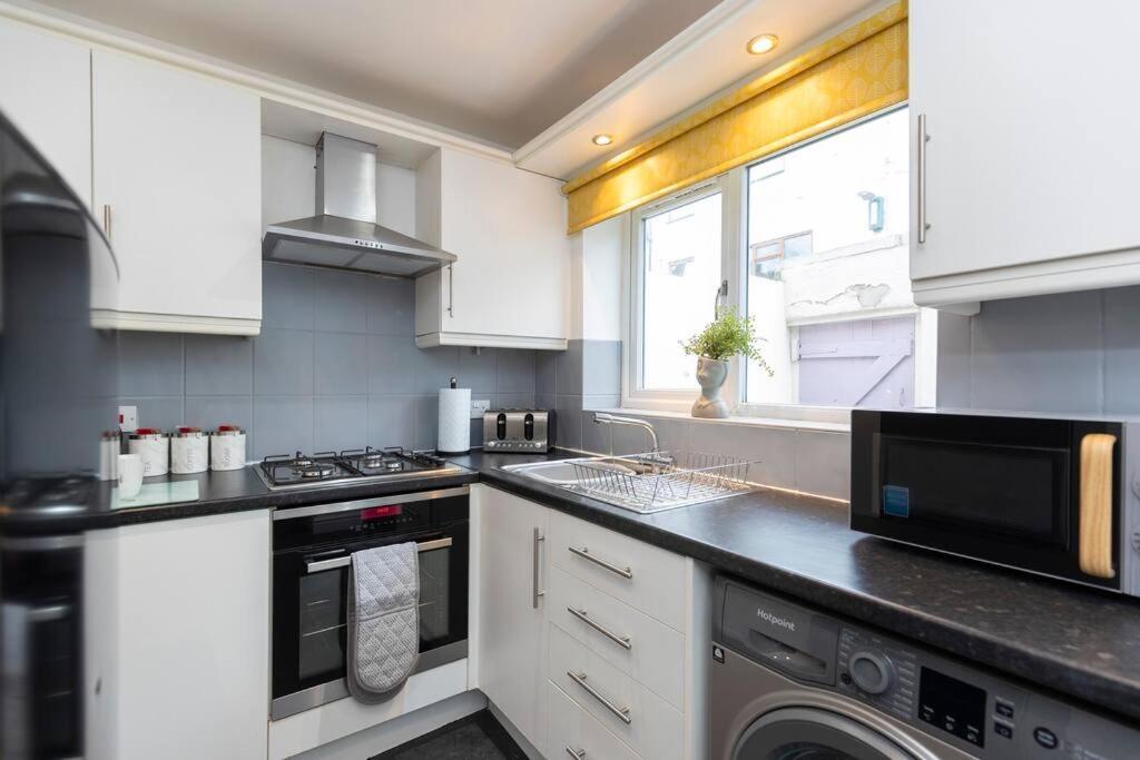 Town Centre & All The Comforts! Guisborough Esterno foto